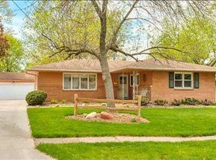 4316 41st St, Des Moines, IA 50310