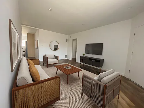 5447 Russell Ave #16 Photo 1