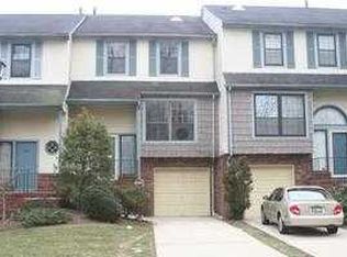 3705 Springbrook Dr, Edison, NJ 08820