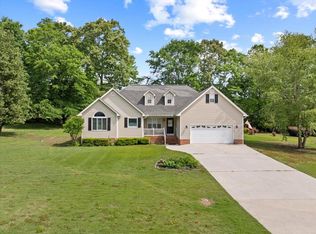 192 Gateway Dr, Rocky Face, GA 30740