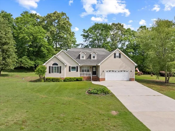 192 Gateway Dr, Rocky Face, GA 30740