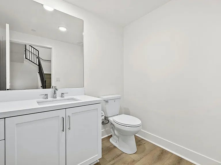 24722 Del Prado Ave #202 — Photo 9