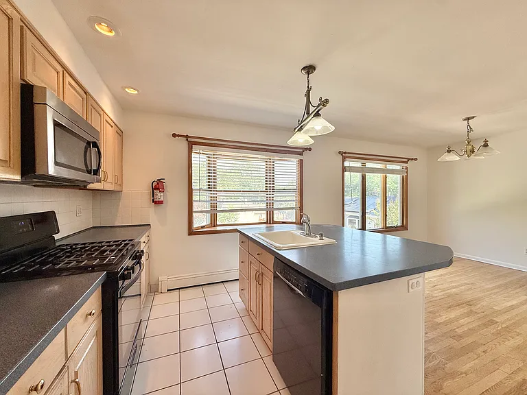 5 Mountain Ave #L — Photo 34