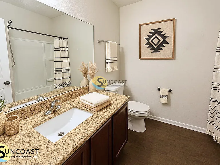 7088 Plymouth Grove Ct — Photo 11