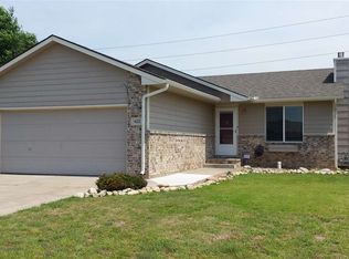 622 S Twin Pines Ave, Haysville, KS 67060