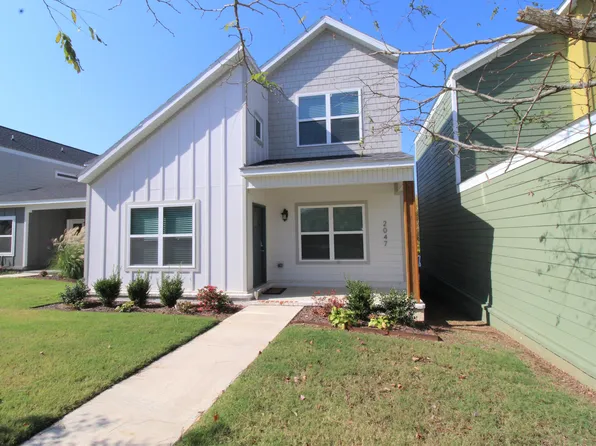 2047 S Florida Way, Fayetteville, AR 72701