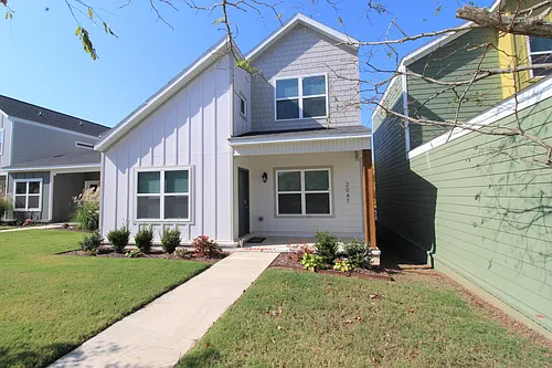 2047 S Florida Way Photo 1