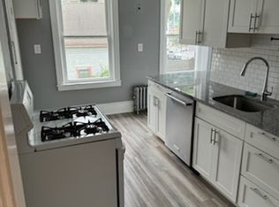2 Louisbourg Pl #2, Providence, RI 02909