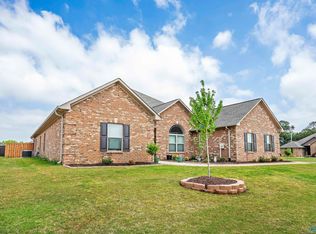 26439 Birkshire Ln, Athens, AL 35613