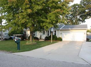 855 Saint Bernard St, Marysville, MI