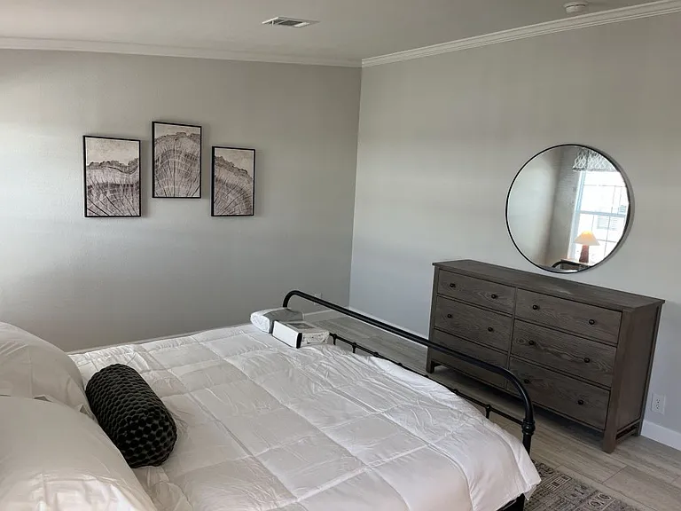 343 Talbot St #93 — Photo 12