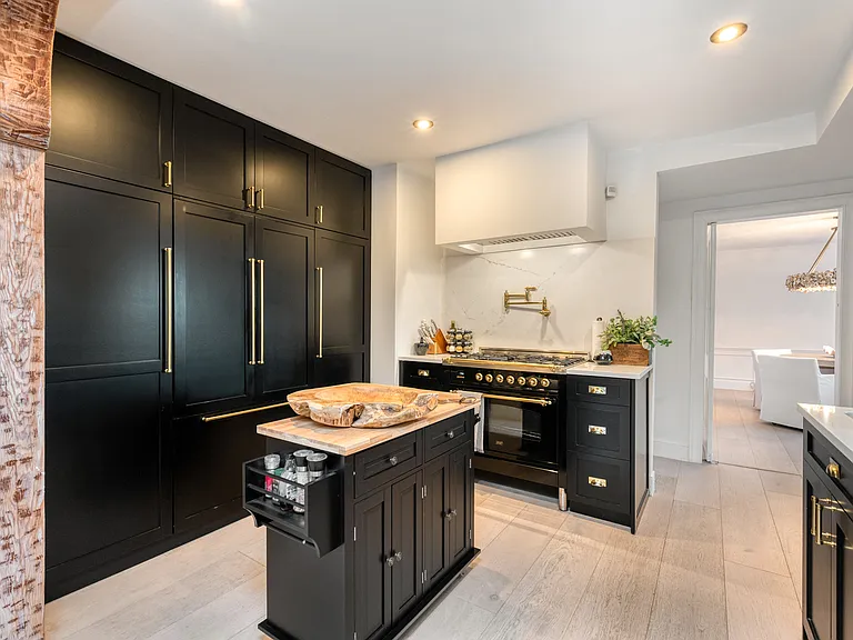 3100 Coldwater Canyon Ave — Photo 27