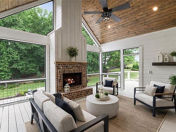 5th image of 3511 Reavis Mountain 2 Rd