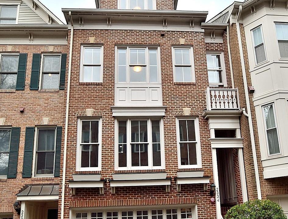 1st image of 2334 N Van Buren Ct