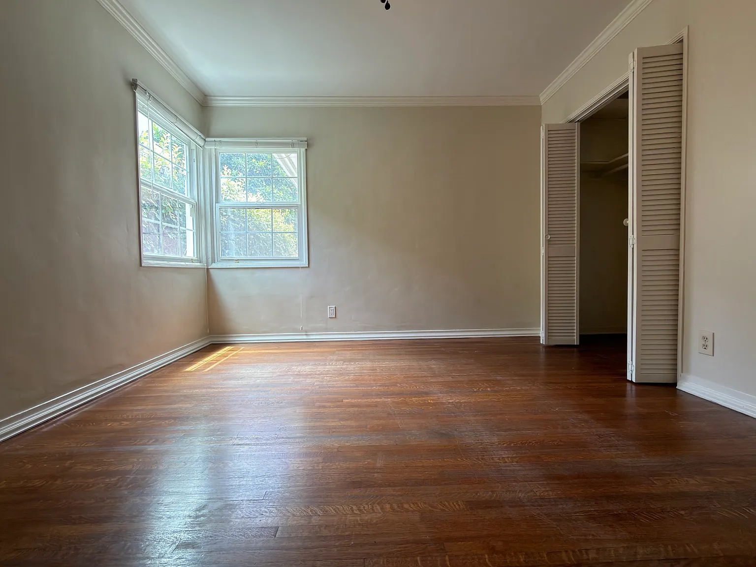 3 bed, 1500 sqft, $4,500 — Photo 2