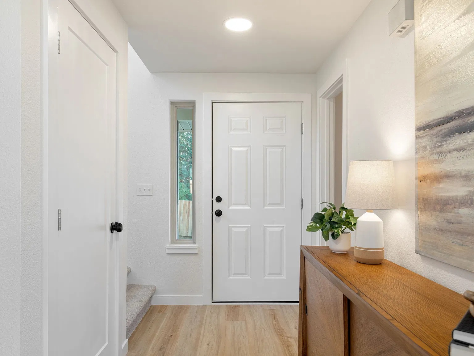 3 bed, 2.5 bath, 1400 sqft, $3,200 — Photo 3