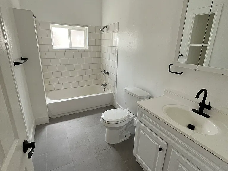 1044 N Townsend Ave #1044 — Photo 7