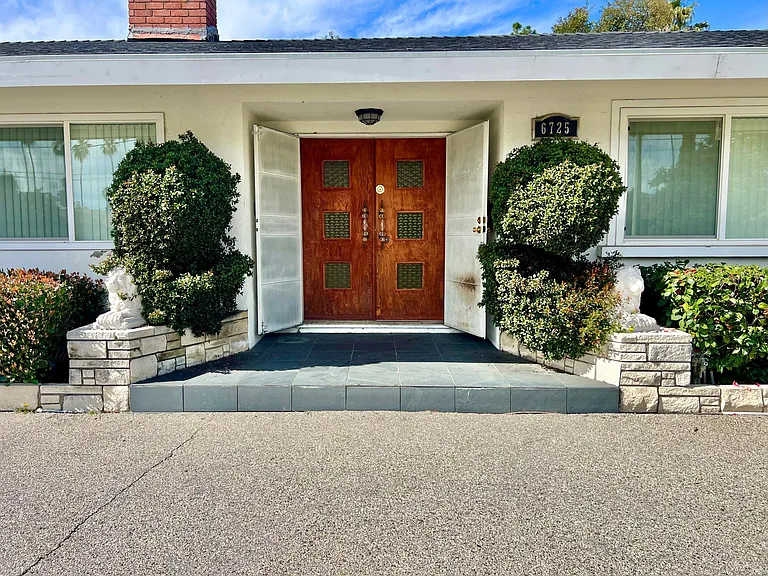 6725 Lennox Ave — Photo 7