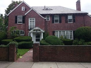 8 Hammond St, Newton, MA 02467