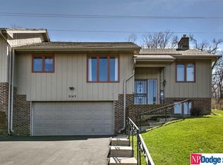 5143 Raven Oaks Cir, Omaha, NE 68152