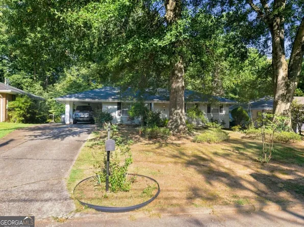 2834 S Clark Dr, East Pt, GA 30344