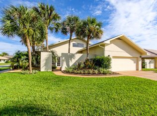 1998 Las Casas Rd, Boca Raton, FL 33486