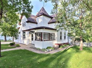 933 Summit Ave, Detroit Lakes, MN 56501