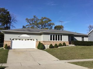 2414 Matthew Pl, Zion, IL 60099