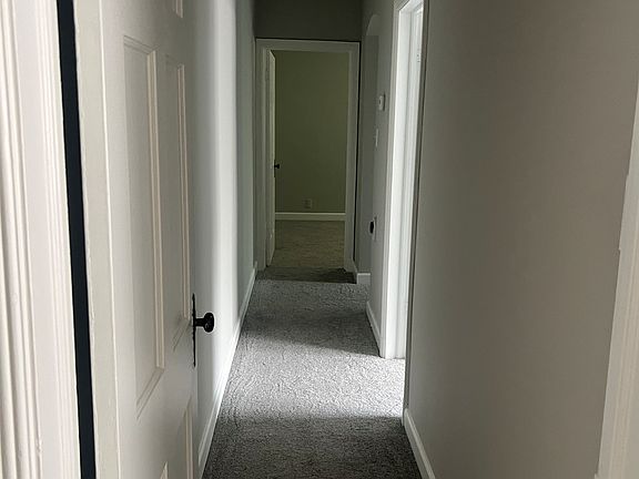 4th image of 1020 Northwest Blvd APT C