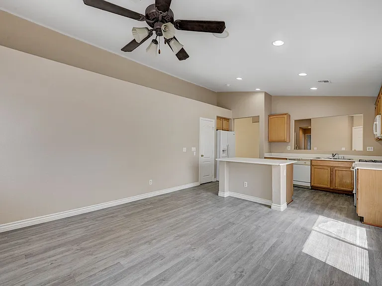 527 Braided River Ave — Photo 24