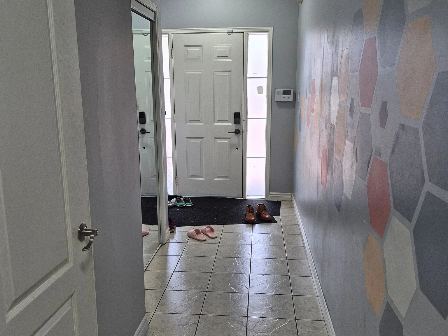 4 bed, $2,900 — Photo 2