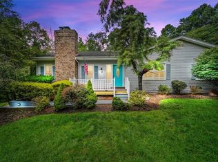 31 Eagle St, Chestnut Ridge, NY 10977