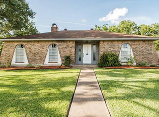 16411 Oxnard Ln, Friendswood, TX 77546