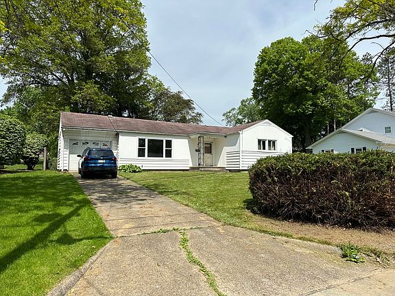 2nd image of 109 Sayer St