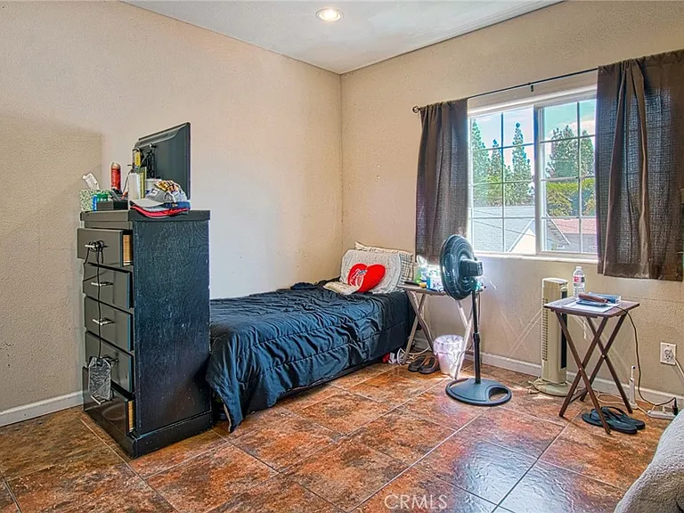 14802 Leibacher Ave — Photo 18