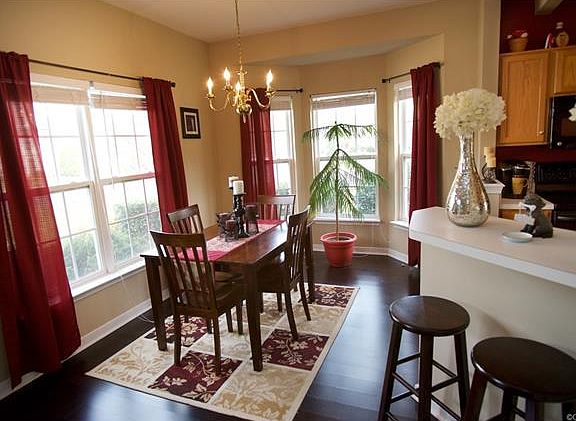 4th image of 10715 Mountain Ash Dr Unit 10715