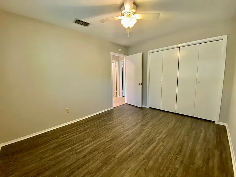 7219 Scenic Brook Dr — Photo 20