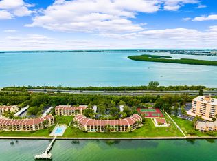 7500 Sunshine Skyway Ln S APT 205, Saint Petersburg, FL 33711