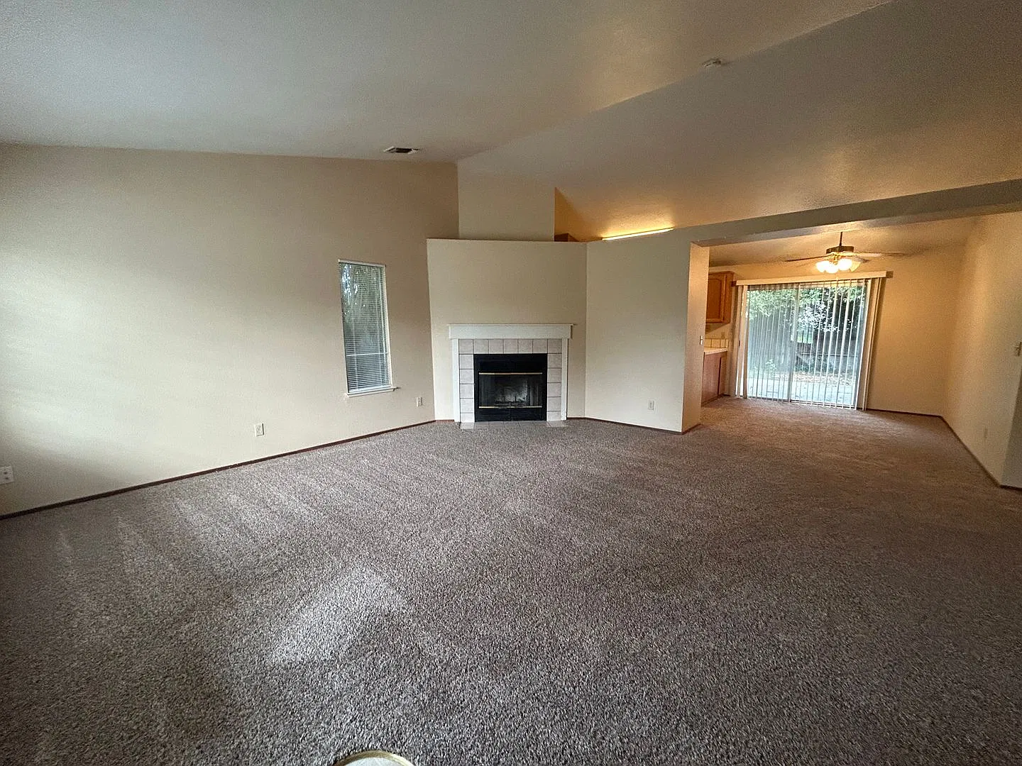 $500 Move In Special Off First Months Rent. — Photo 1
