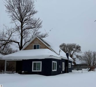 715 Colfax St, Cadillac, MI, 49601