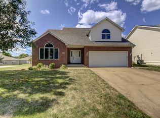 3751 Sims Dr, Decatur, IL 62526