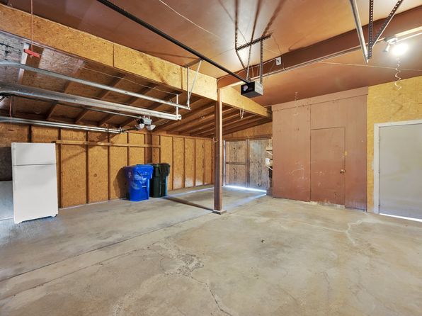 684 E Oquirrh Ave N, Tooele, UT 84074