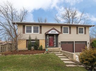 1025 Lancaster Ct, Hoffman Estates, IL 60169