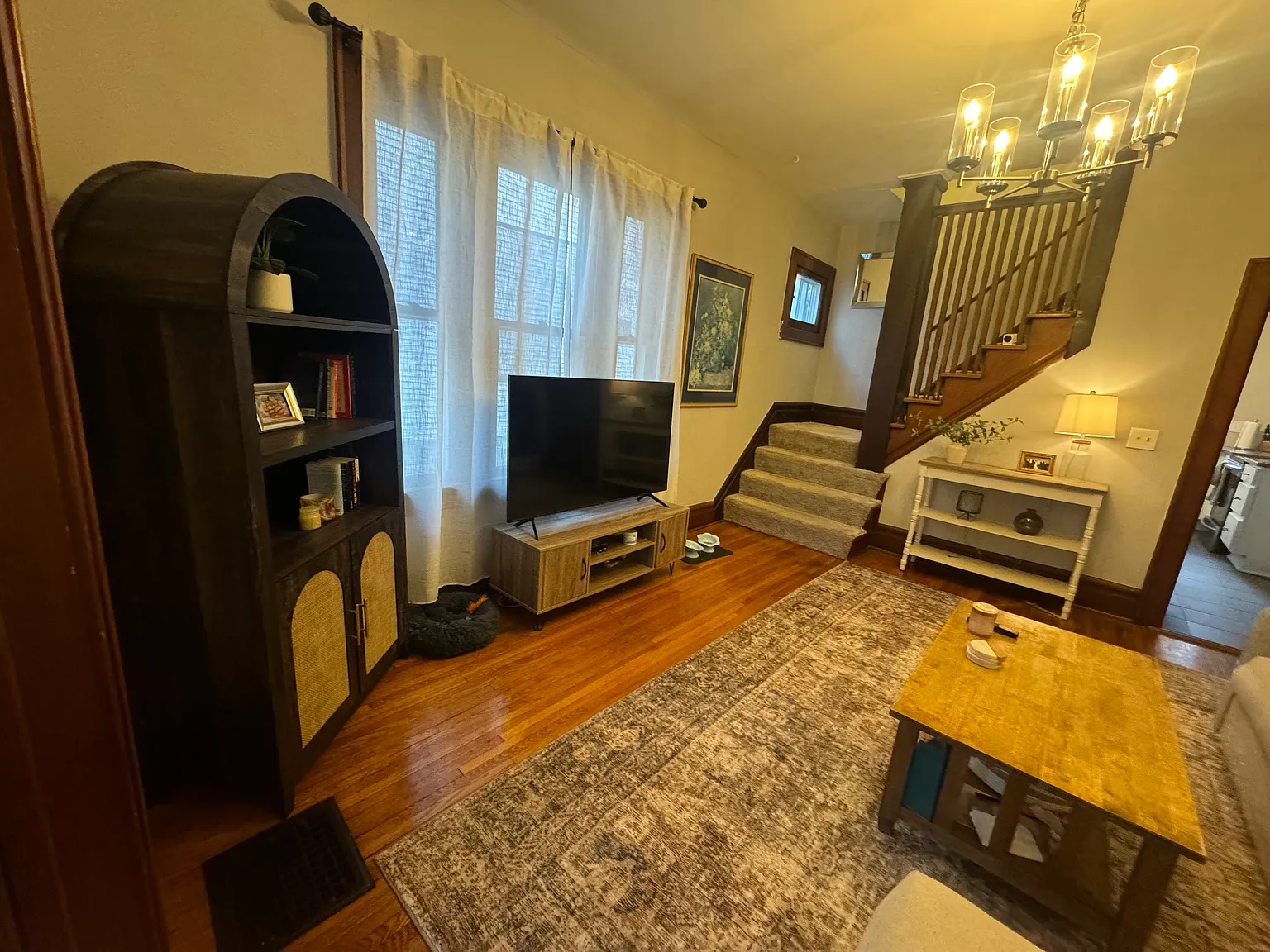 3 bed, 1288 sqft, $2,100 — Photo 4