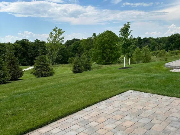 716 Southwick Pl, Erlanger, KY 41018