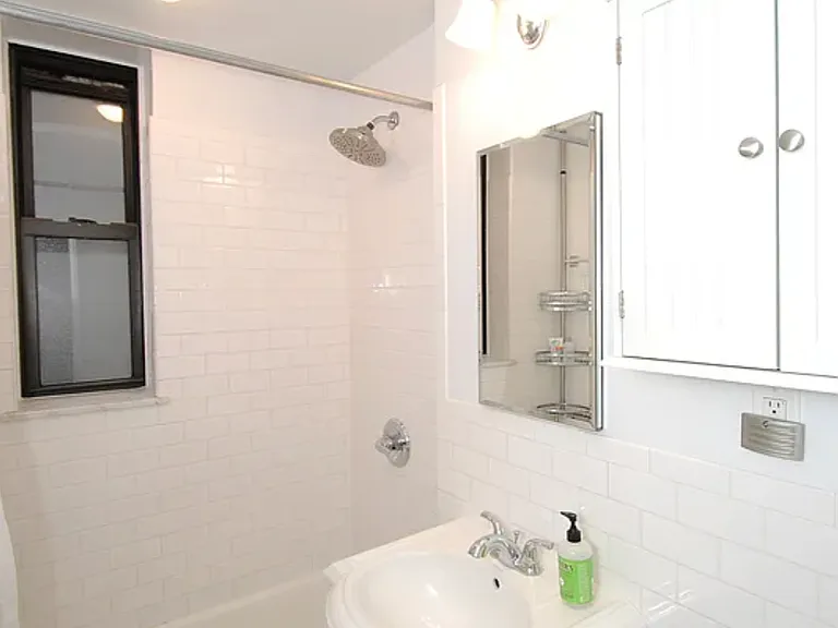 12 W 9th St #3C — Photo 7