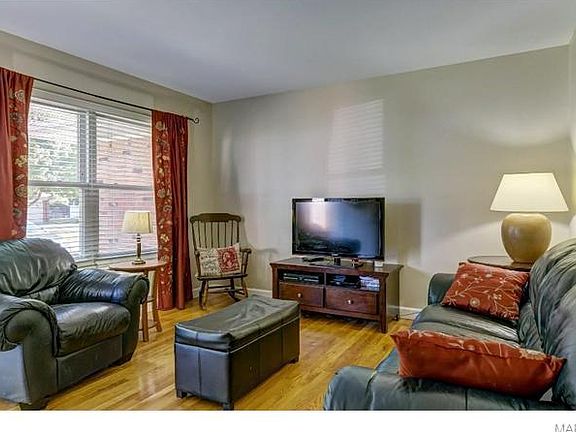 3rd image of 6818 Ardale Dr