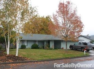408 N Grove Ln, Sutherlin, OR 97479