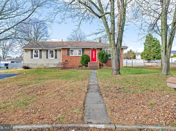 1615 Ellis Ave, Laurel Springs, NJ 08021