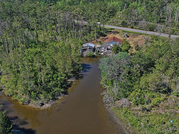 3rd image of 1672 Highway 70